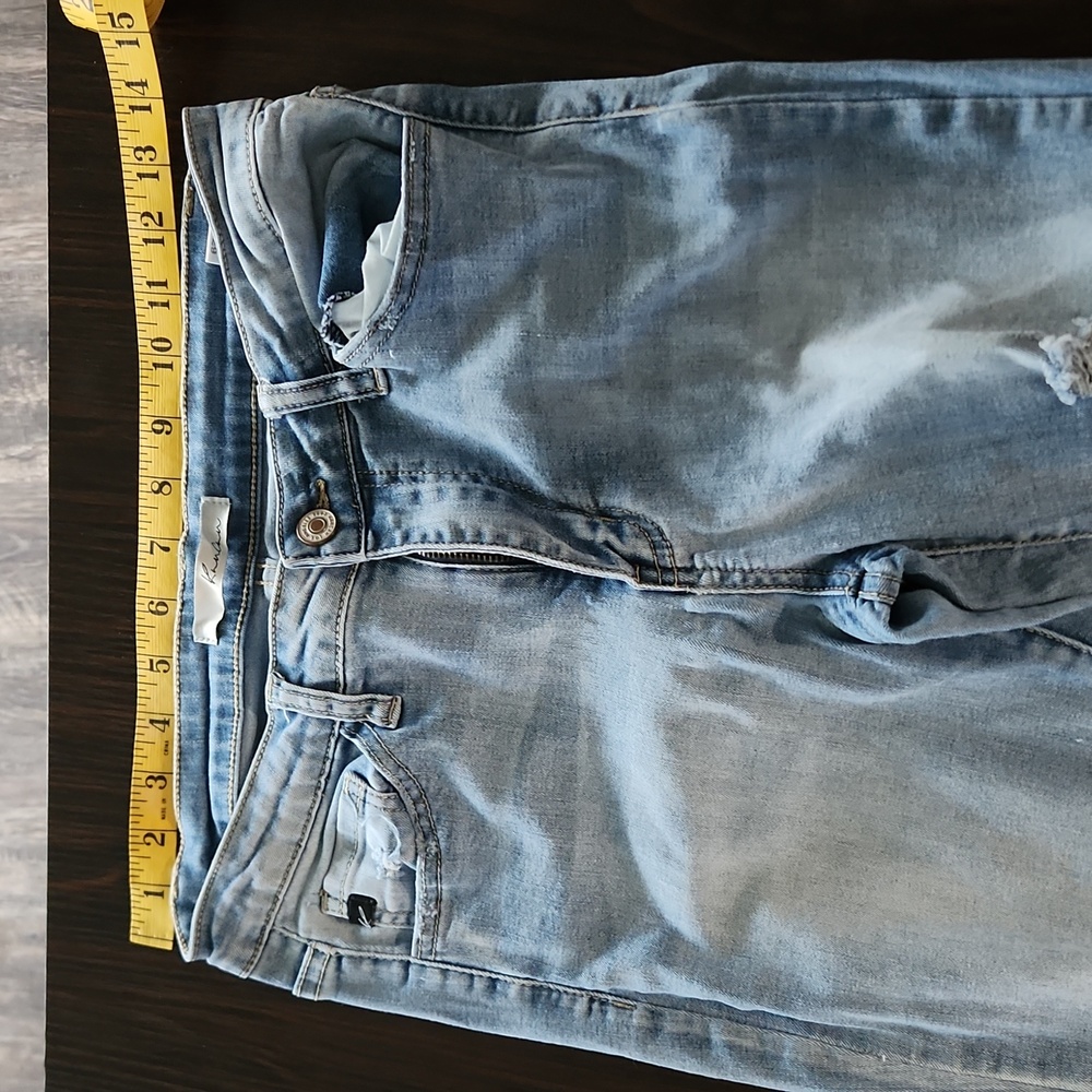 Kancan stretchy light wash distressed jeans